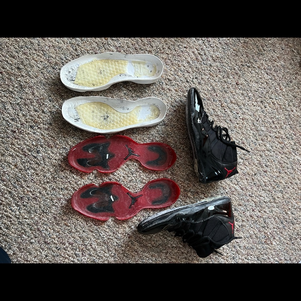 2001 Jordan 11 “bred”